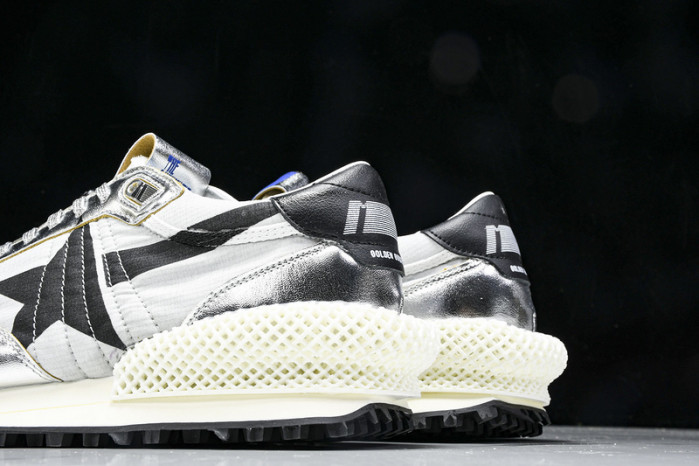 G**olden G**oose Sneakers  GG-10