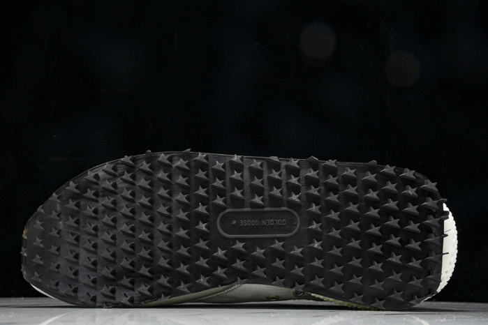 G**olden G**oose Sneakers  GG-10