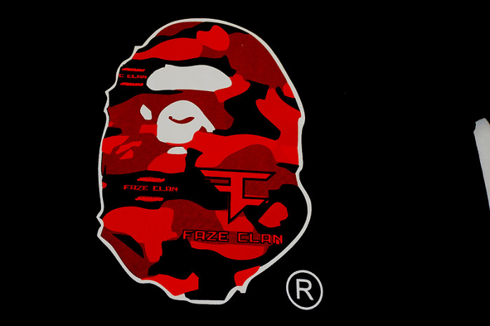  CLOTHES (2 colors)- CLO 108