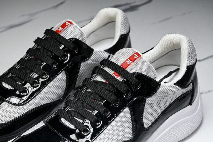 PR sneakers black and white  PR-123