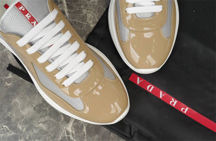 PR sneakers black and white  PR-133