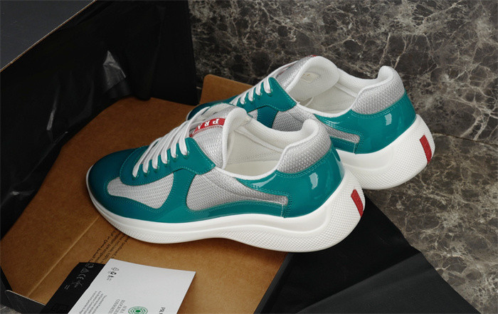 PR sneakers black and white  PR-135