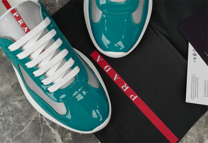 PR sneakers black and white  PR-135