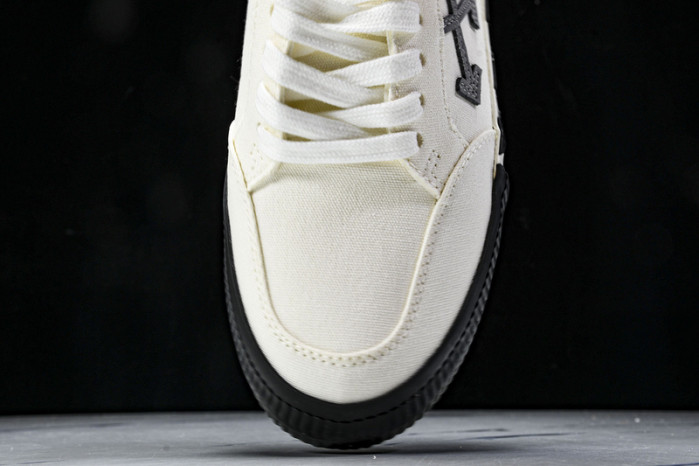 OF sneakers others  OW-150