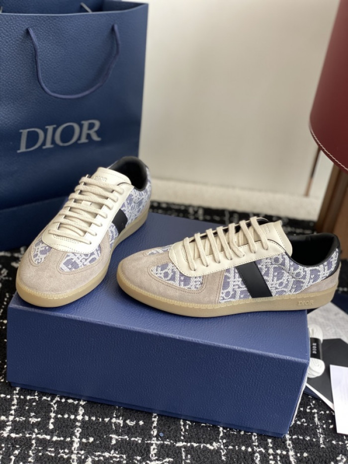 D1R* 25Pre-Fall Berlin 01 SNEAKER DR-PF03