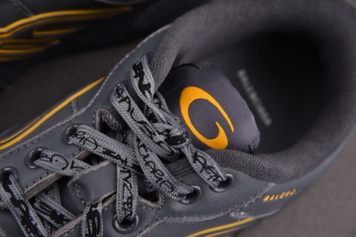 BL Hamptons Worn-Out - BL - WO 02