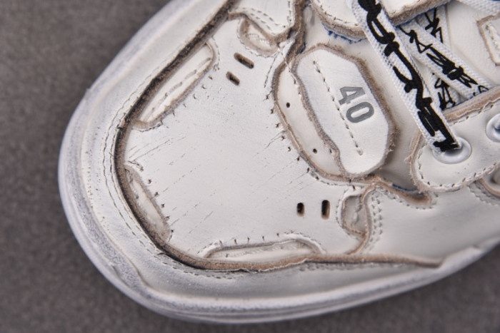 BL Hamptons Worn-Out - BL - WO 05