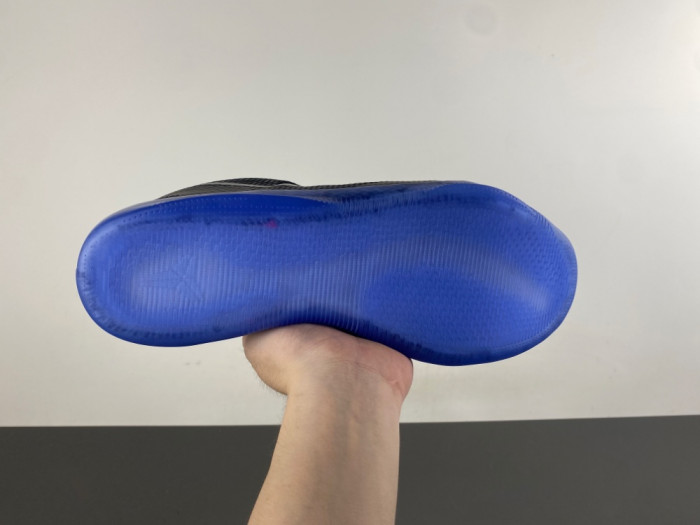 Nike Kobe 11 EM Low Invisibility Cloak - 836183-005