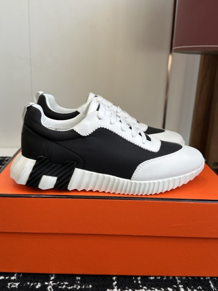 HR Sneakers  HR-12