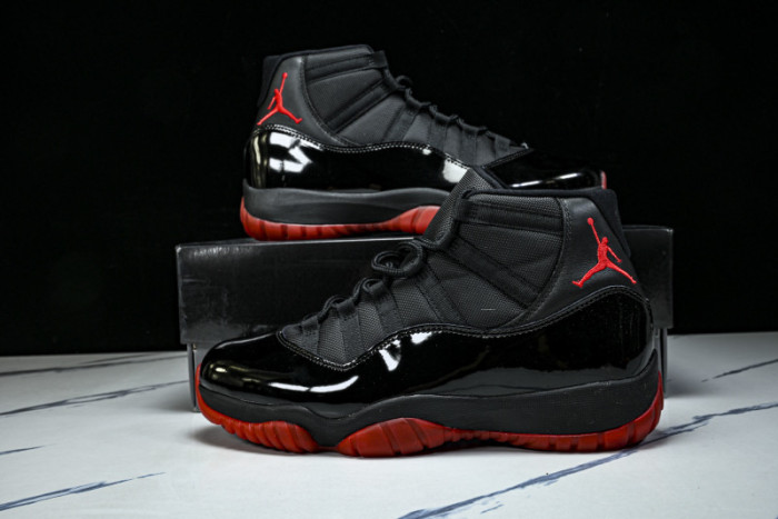 Air Jordan 11 378037-326