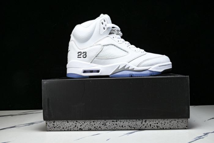 Air Jordan 5 White Metallic 2026 HQ7978-103