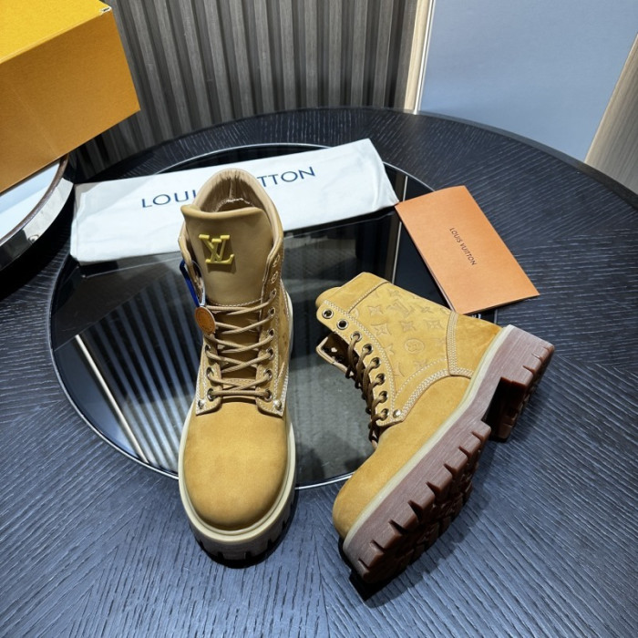 LVT BOOT  L&V-BT03