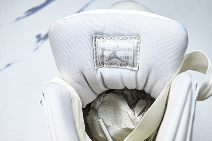 Jordan 11 Retro Pearl - AR0715-110