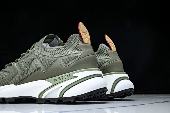 LVT Runner Tatic Sneaker  L&V-RT05
