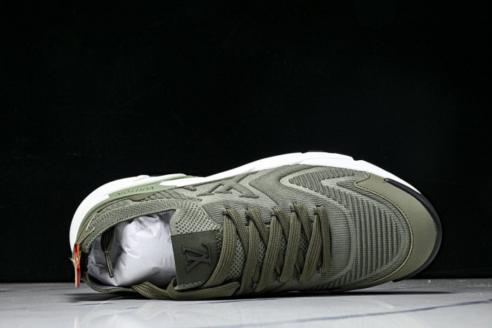 LVT Runner Tatic Sneaker  L&V-RT05