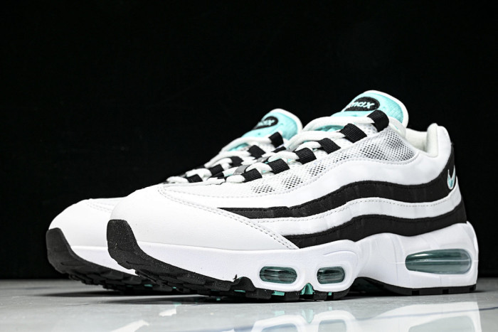 Nike Air Max 95 OG "Black Border" IM7409-100