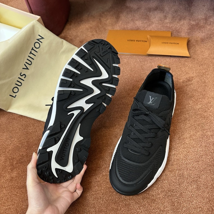 LVT Runner Tatic Sneaker  L&V-RT13